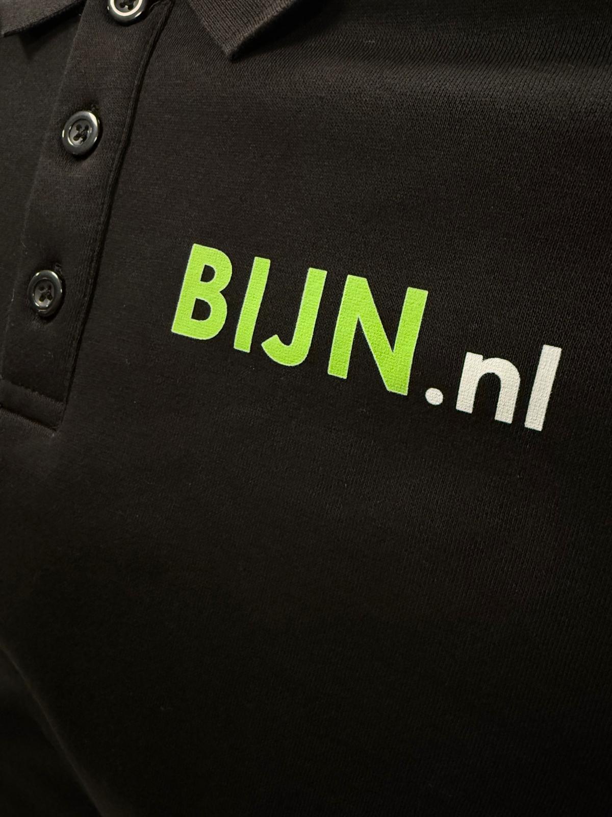 Eigen Kleding Laten Bedrukken: Zo Werkt Het bij VA Printworks - Gidsen artikel VA Printworks Breda over kledingbedrukking en voertuigbelettering